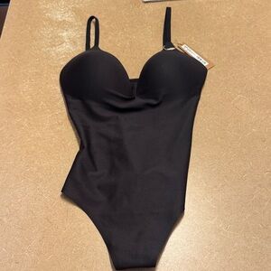 SKIMS Onyx Super Push-Up Thong Bodysuit